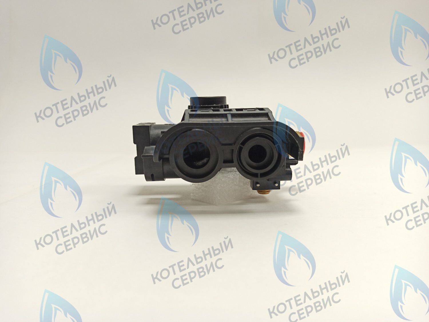 8718644558 Гидравлический блок обратки для котлов Bosch WBN 6000, Buderus U072 (90060731) 