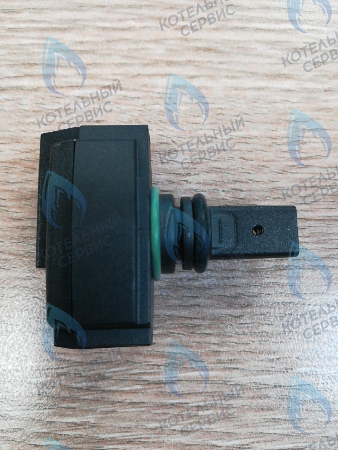 7828749 Датчик протока и температуры Viessmann Vitopend 100 