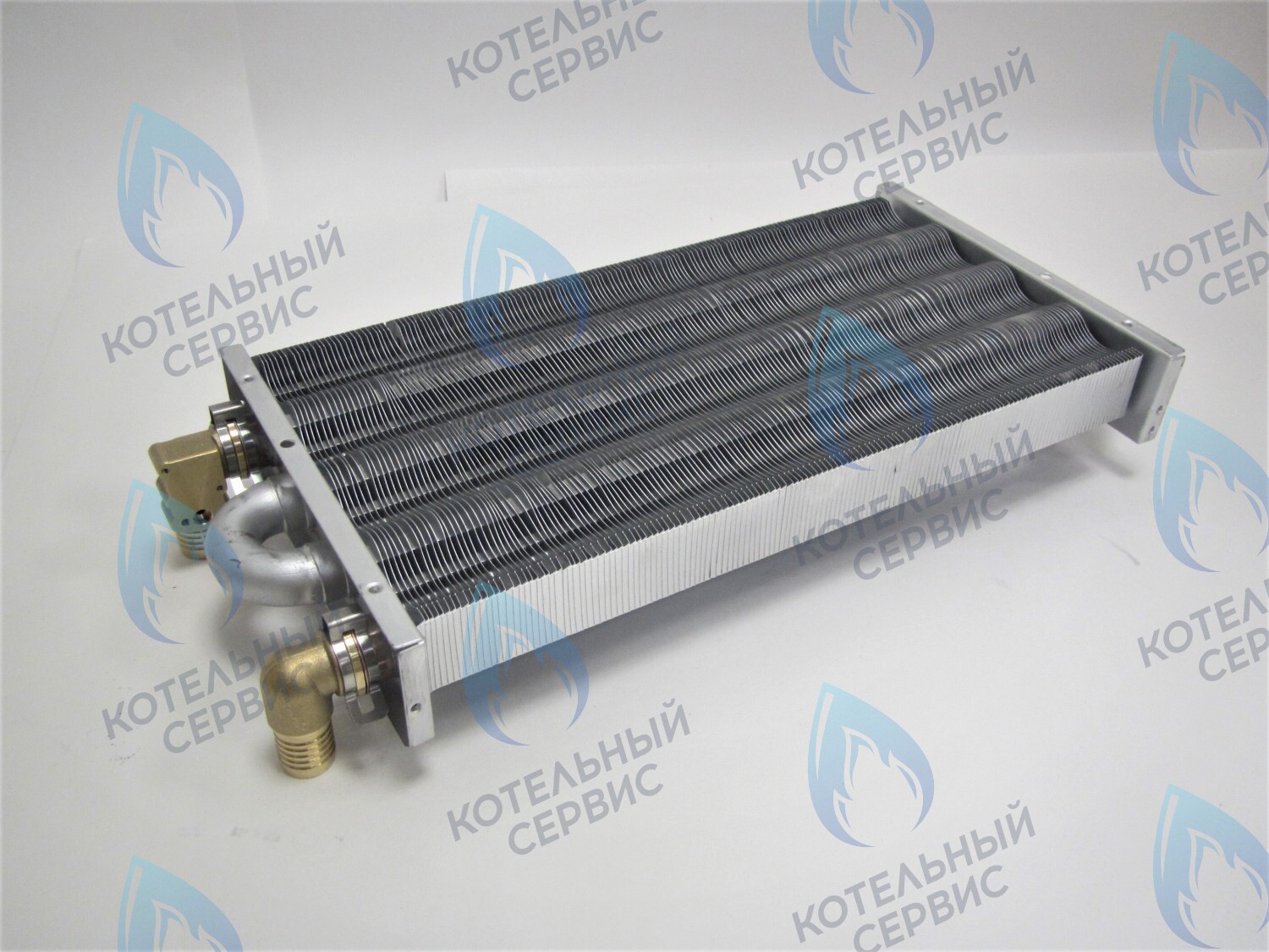 EM021-348-Фитинг-Комп Теплообменник отопления с фитингами (348 мм) 147 FIN (350MSC) DAEWOO 