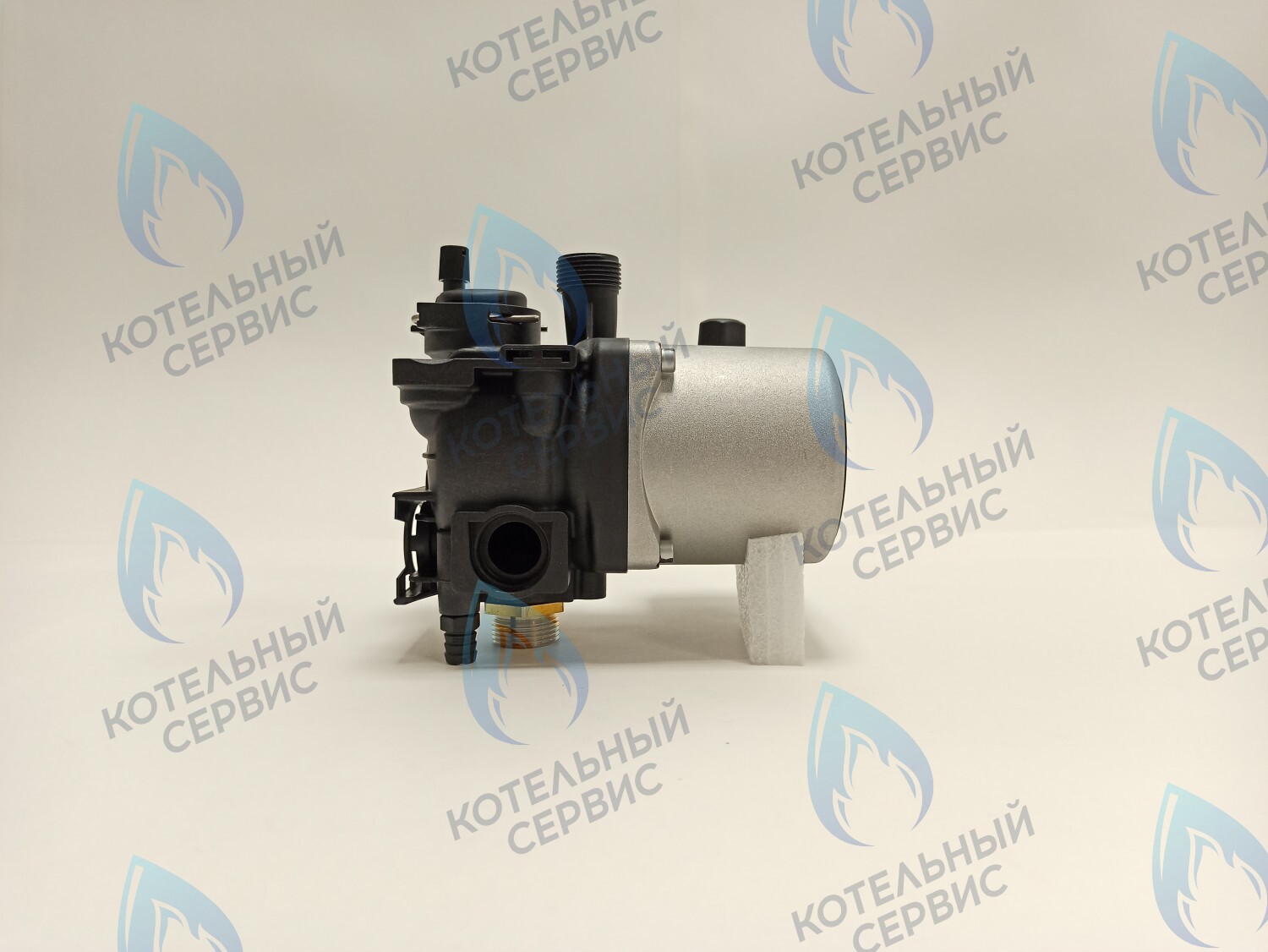 30019364A Циркуляционный насос Navien Heatluxe (NGB210) 