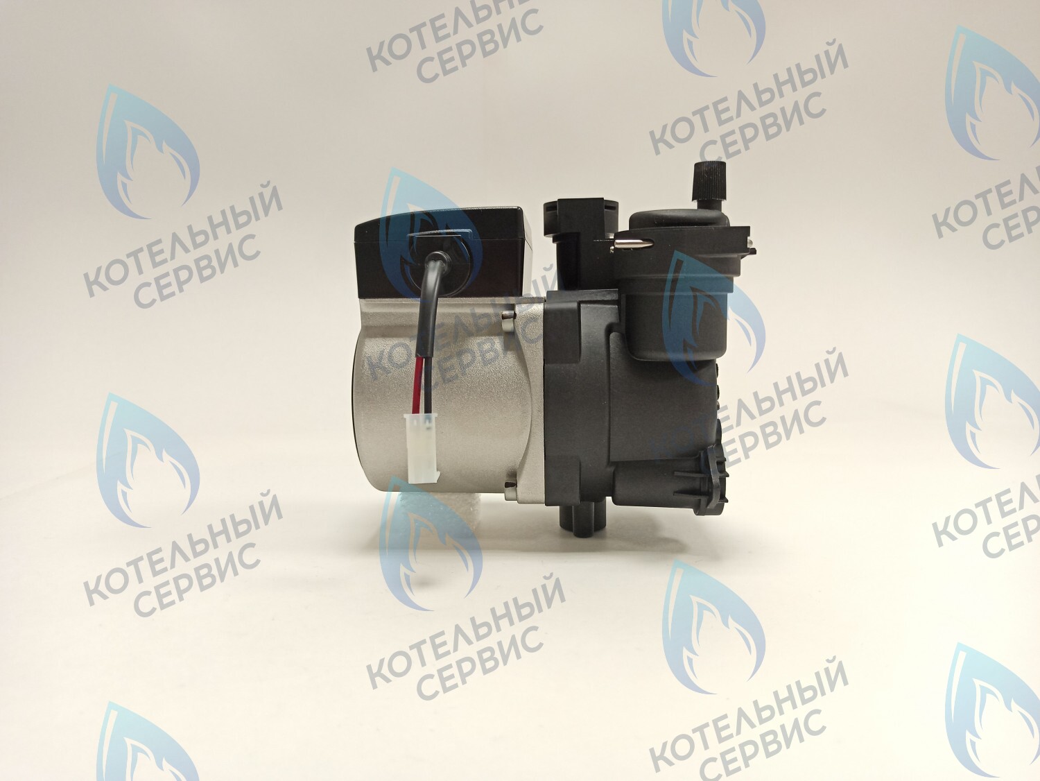 30034160A Насос циркуляционный NAVIEN Deluxe E/C (30022723B, 30022723A, 30022722B) 