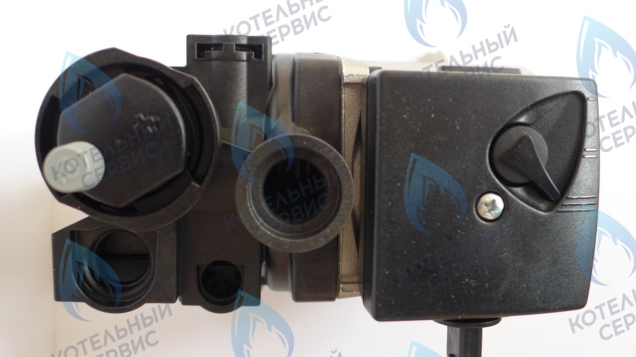 39818450 Насос циркуляционный GRUNDFOS 15-50  (39404220) FERROLI (может стоять насос WILO!) 