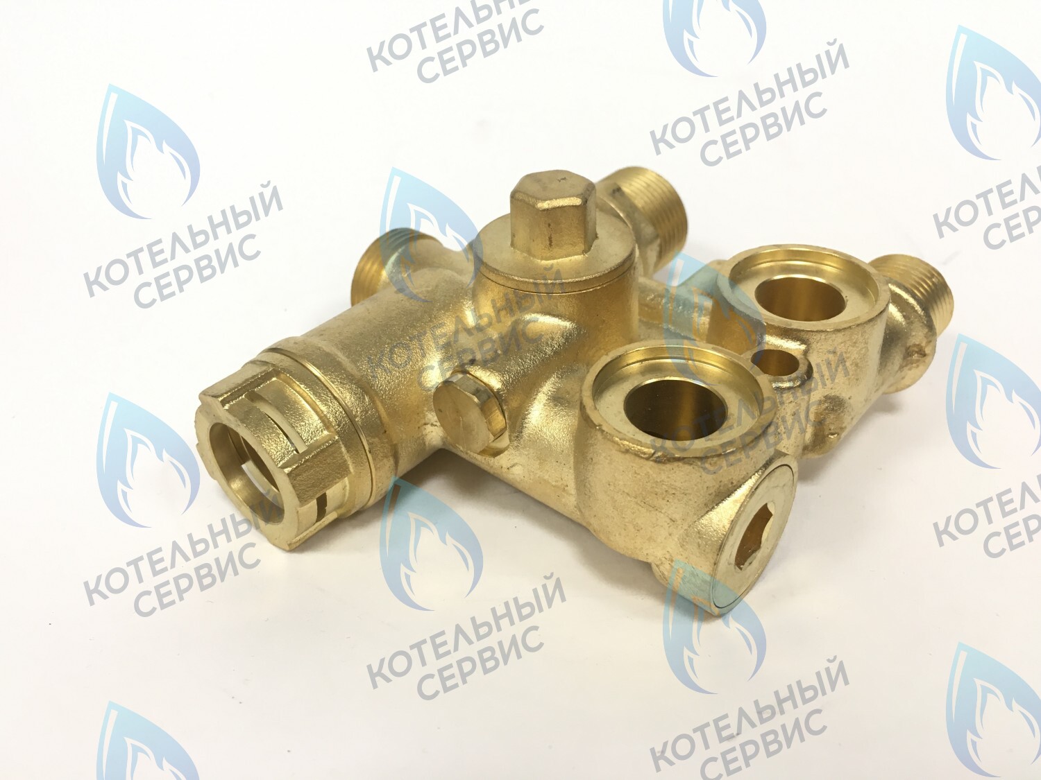 03-4019-01 Клапан трехходовой GAZECO 18 C2/T2. 24 C2/T2 Исполнение 1 (120) (до 07.2014) 