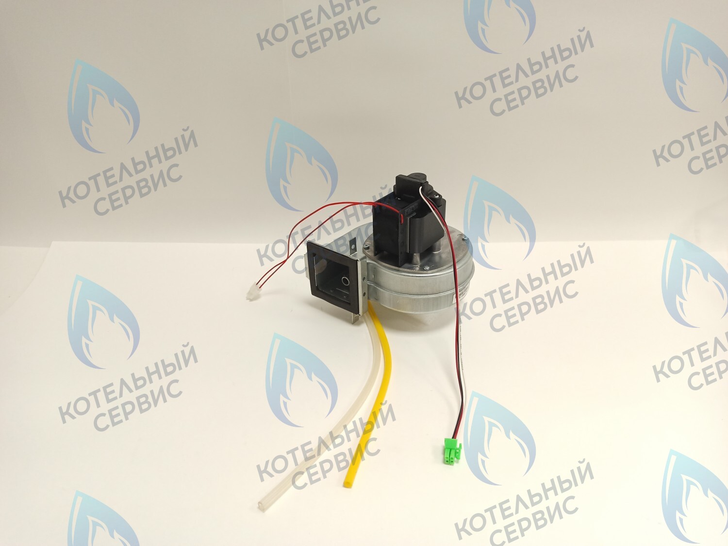 30012680A Вентилятор Navien Deluxe 13-24K (Ace 13-35К) 