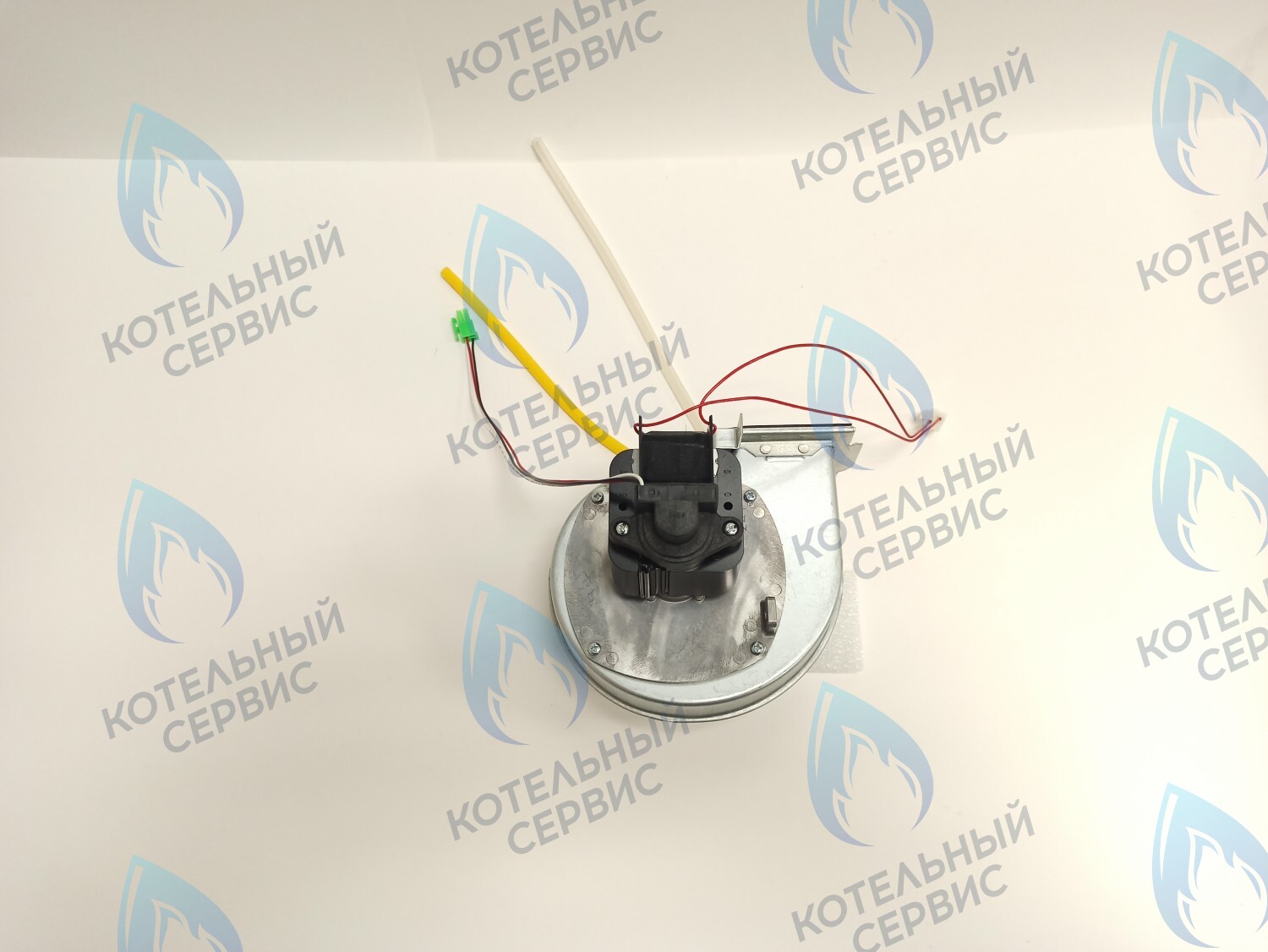 30012680A Вентилятор Navien Deluxe 13-24K (Ace 13-35К) 