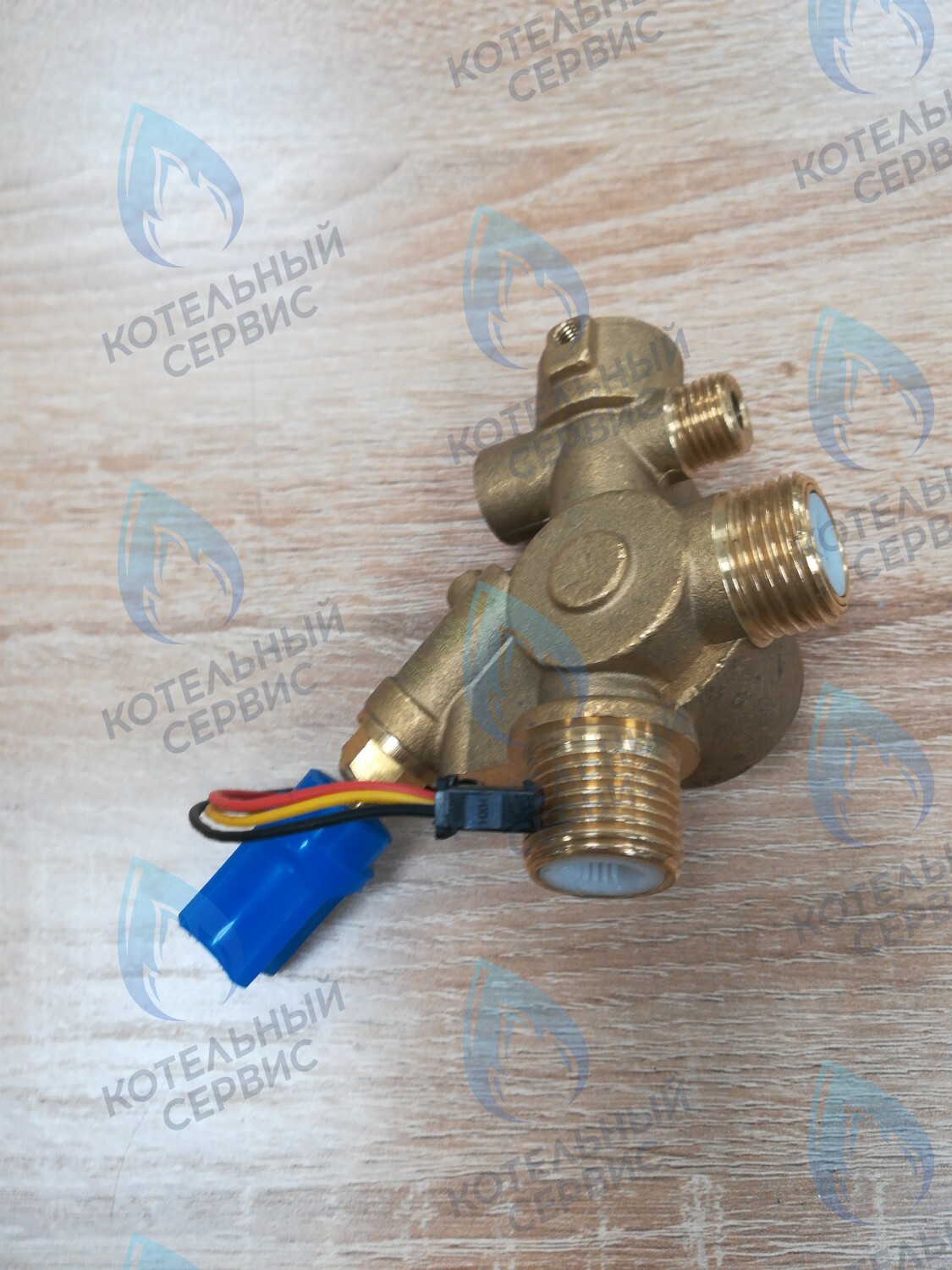 A01112 Гидроблок крана подпитки с датчиком протока в сборе L1P18-F21(M)HEC 