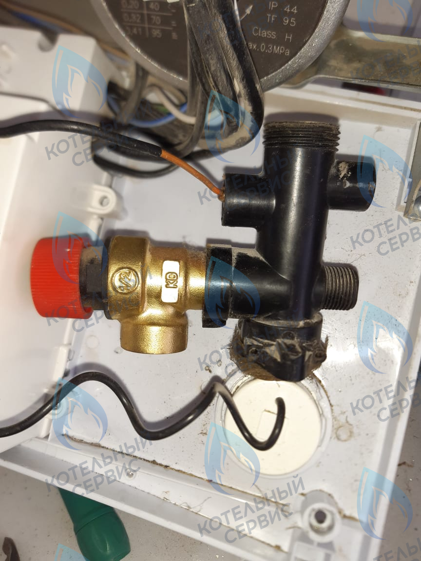 K10004 Выходная гидравлическая группа (пластик) для котлов с би-термическим теплообменником ROC 