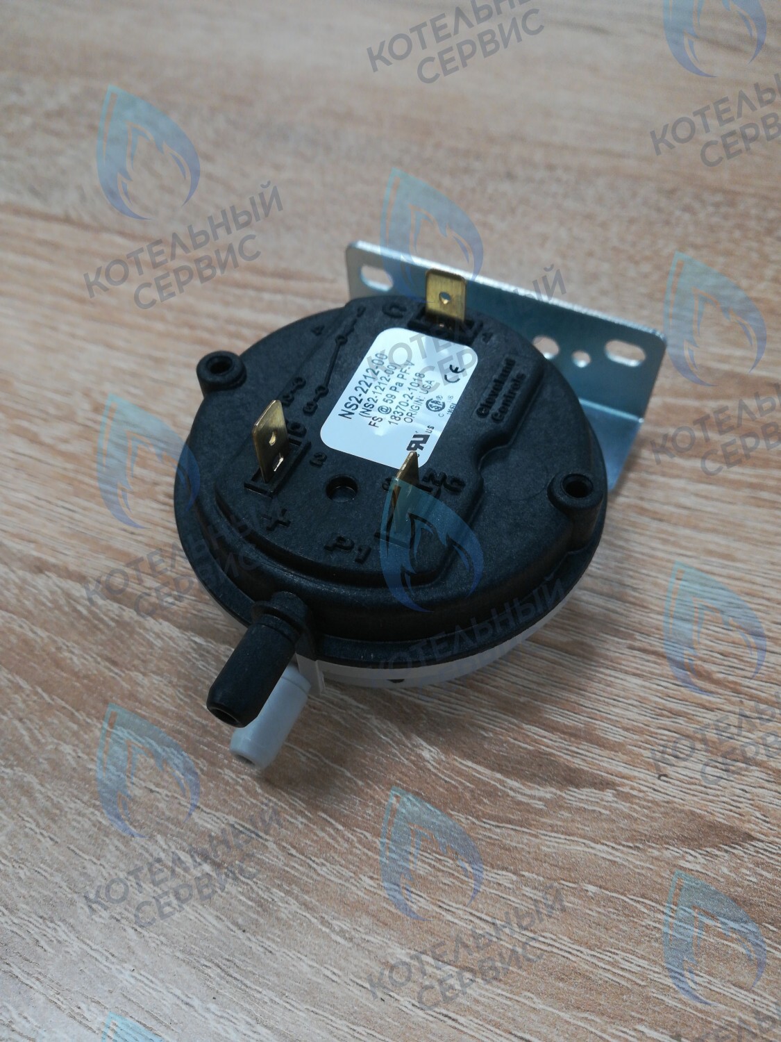 104045/117189 Прессостат с креплением, 59 Па, Cliveland Contr.  Лемакс Prime LEMAX 