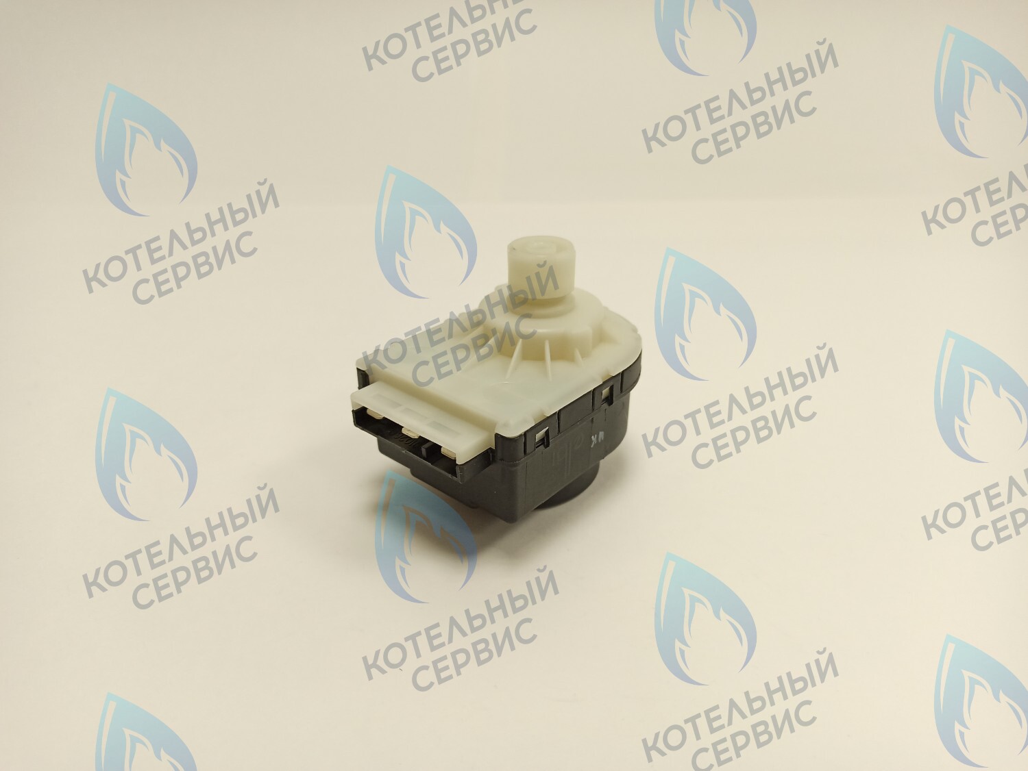 GM002 Сервопривод (мотор) трехходового клапана ARISTON (61302483-01) 10мм 220/240v (E) BAXI (5647340, 5694580, 5694581, 200025379, YYY56945811P, YYY005694581), CHAFFOTEAUX (61302483-01) 