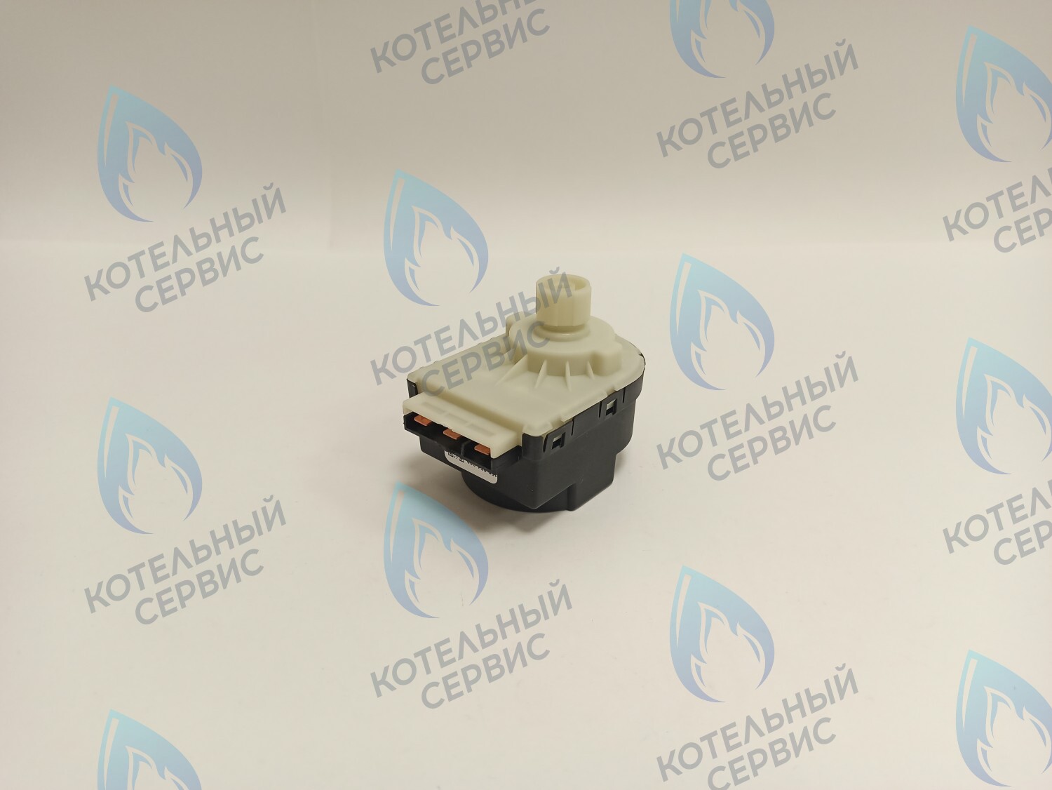 GM002-04 Сервопривод Duca KSP-246(мотор) трехходового клапана DUCA Ariston (61302483-01) 10mm – 220/240V (Duca) BAXI (5647340, 5694580, 5694581, 200025379, YYY56945811P, YYY005694581), CHAFFOTEAUX (61302483-01) 