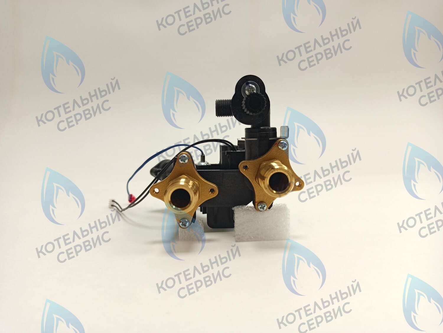 30023508A Гидроузел ГВС с датчиком протока, датчиком температуры и краном подпитки DELUXE E/C 35-40k NAVIEN 