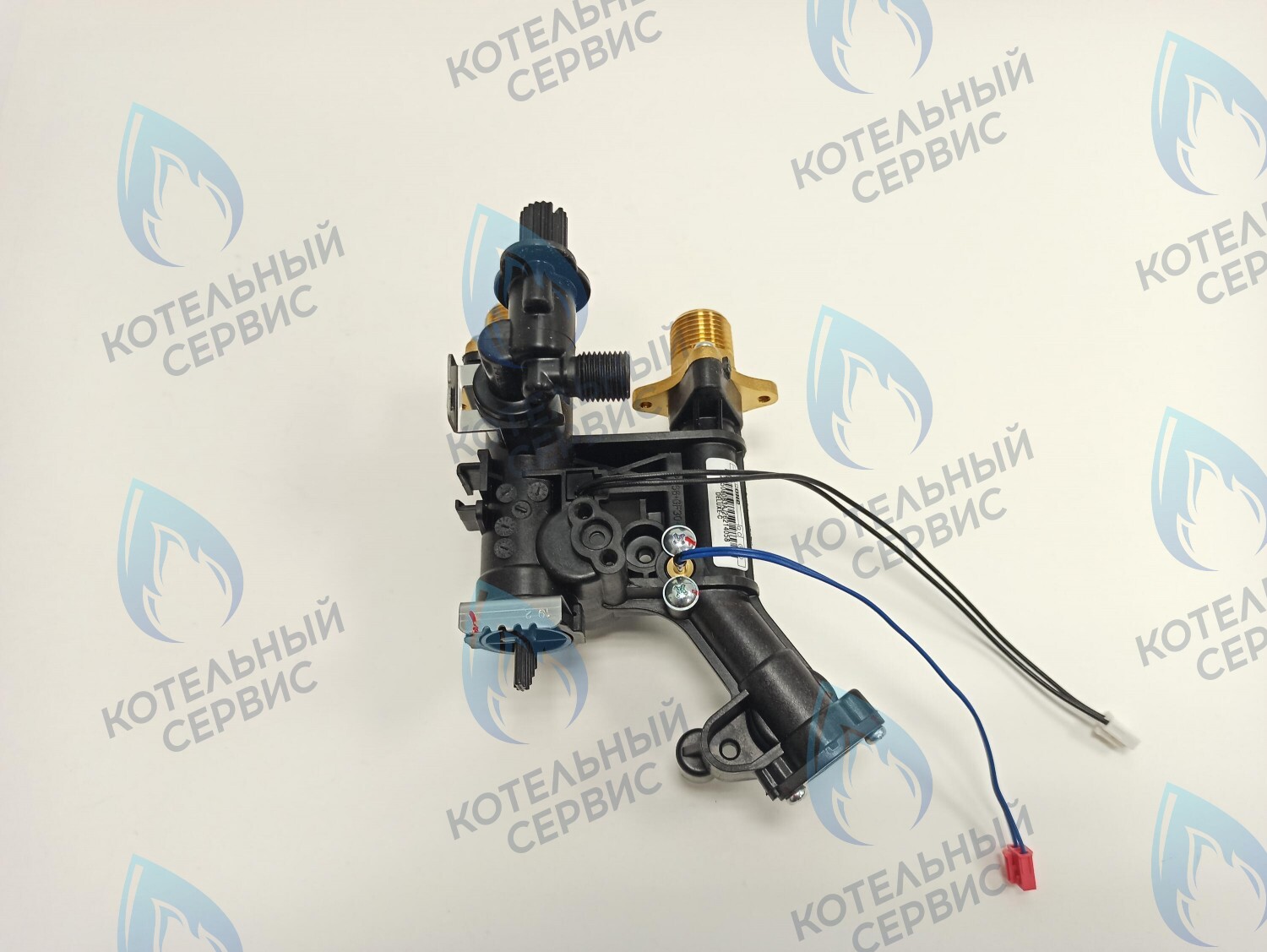 30023508A Гидроузел ГВС с датчиком протока, датчиком температуры и краном подпитки DELUXE E/C 35-40k NAVIEN 