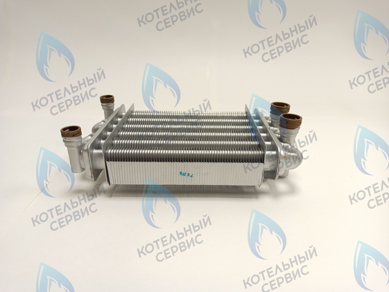 02-4011 Теплообменник битермический 198мм GAZECO 18-T1/C1 (с 05.2016) 