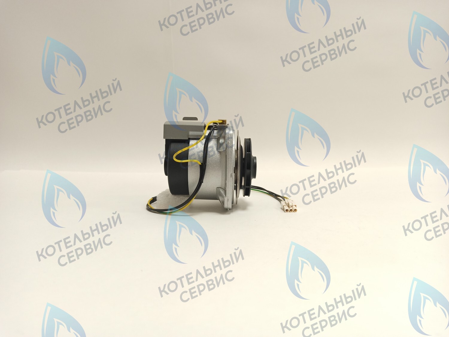 PH-W21CW50-WA82-Комп Двигатель насоса (черный пластик) (без улитки, с терминалом) (12/5, 15/5) аналог WILO 82w INTMSL15/5 HE-1 (21мм по часовой) 