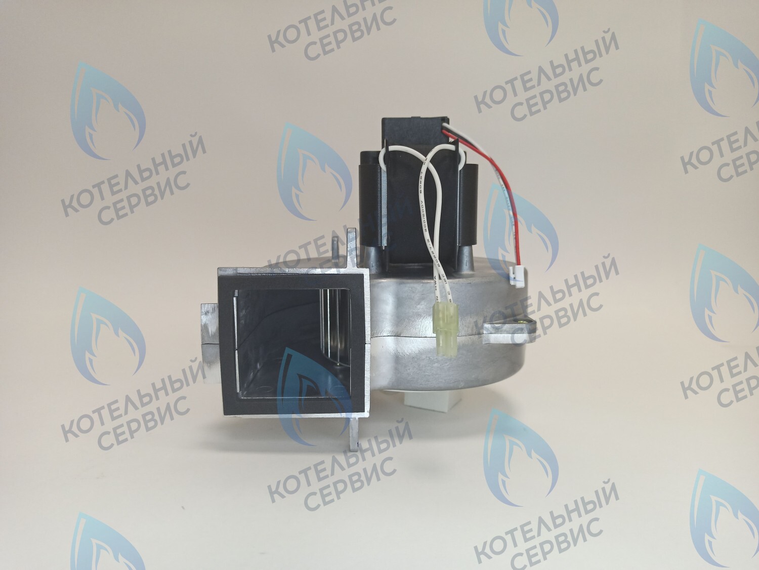 30021105A Вентилятор NAVIEN Deluxe S/C/ONE 13-24k 