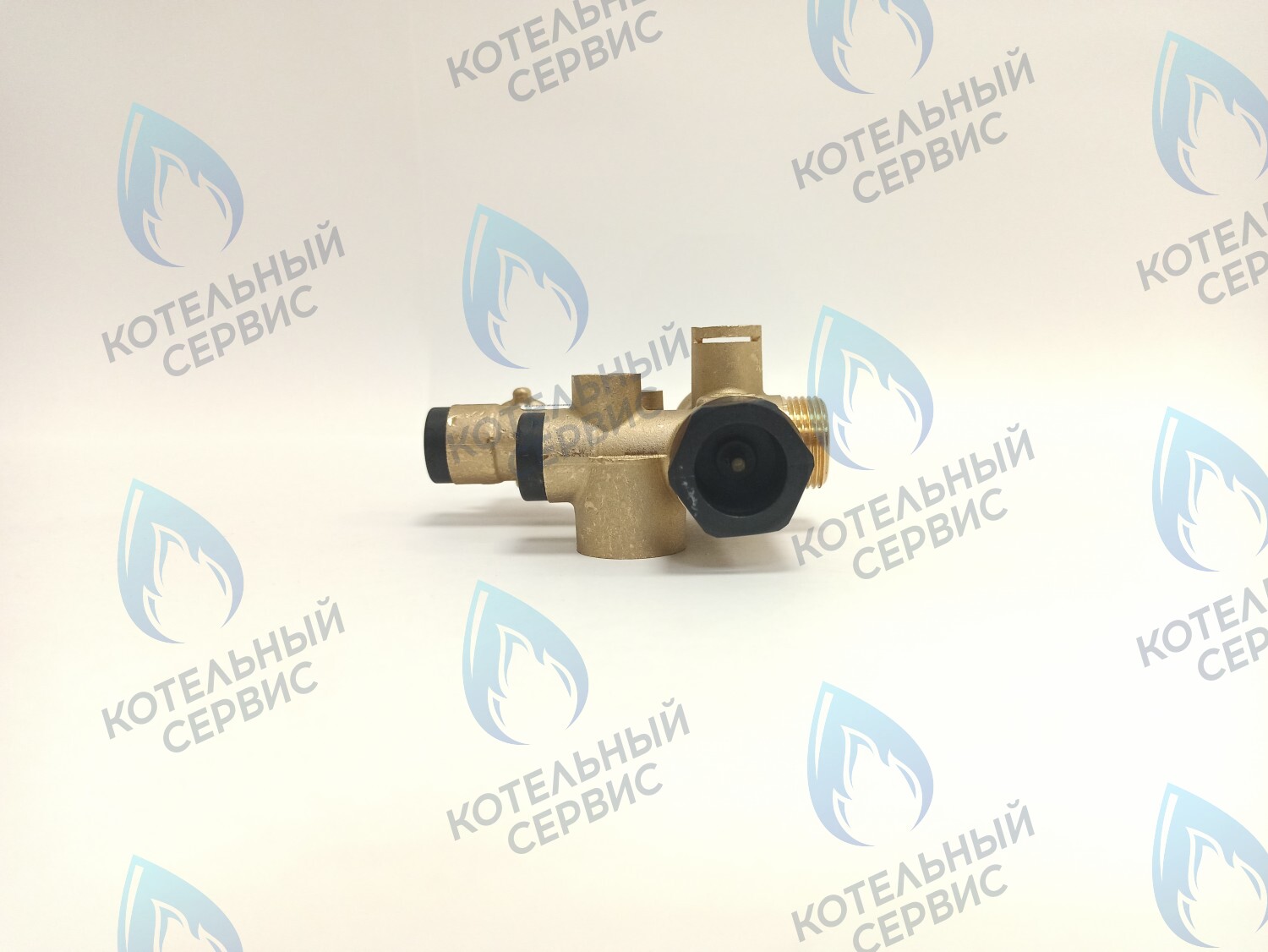 GGT016 Трехходовой клапан Viessmann Vitopend A1JB (7856970) 