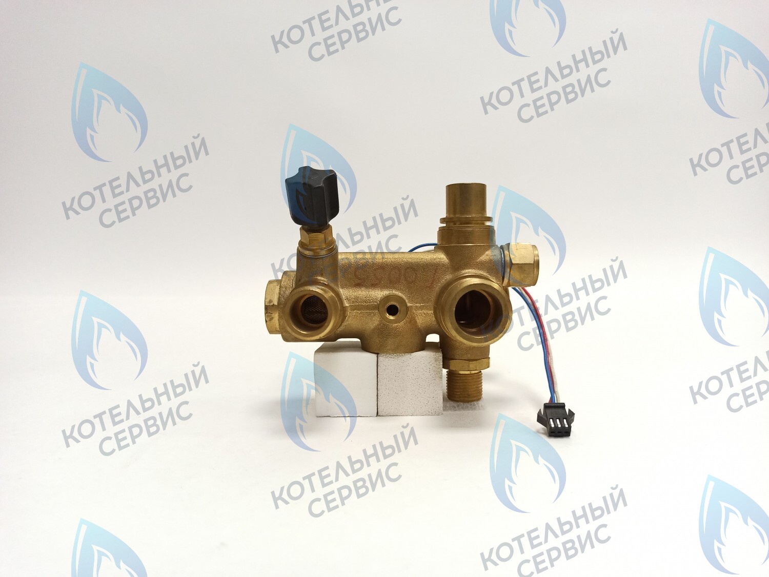 CB11030055 Блок гидравлический выходной 32кВт ELECTROLUX 