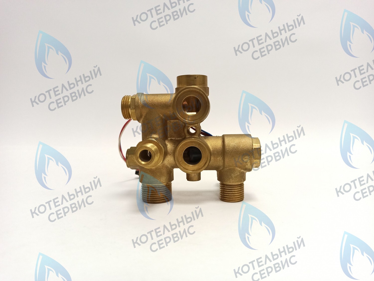 CB11030055 Блок гидравлический выходной 32кВт ELECTROLUX 