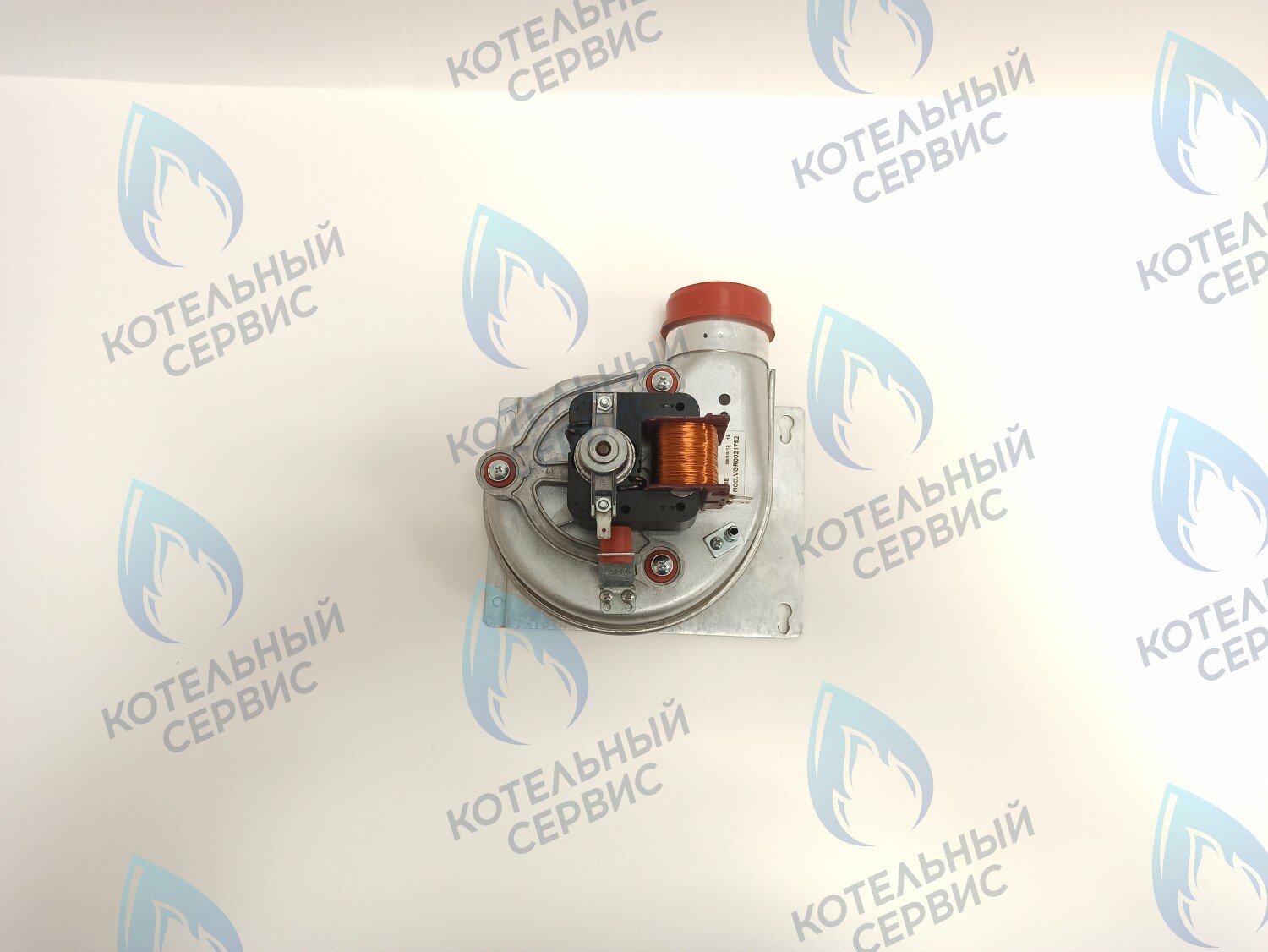 07-5001 Вентилятор для котлов 24 кВт Polykraft Alpine Light с красными патрубками отбора (47W) 