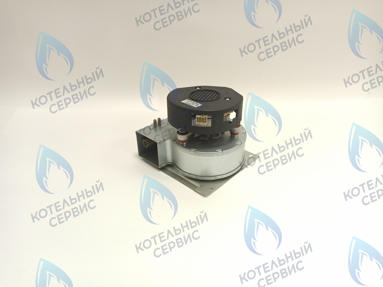 AF028-66W-BP-S Вентилятор VAILLANT turboTEC 36 kW 190262 (в комплекте с монтажной пластиной) 