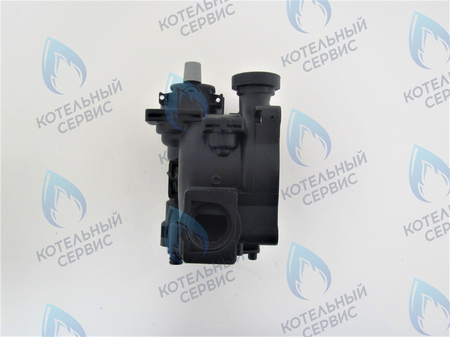 PMF01BW Улитка циркуляционного насоса (отверстие сзади, два справа сбоку) FERROLI под насос WILO (W21CW) 