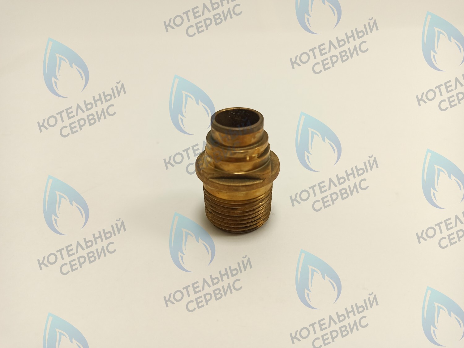 3030180 Штуцер для обратной/подводящей трубы CELTIC 