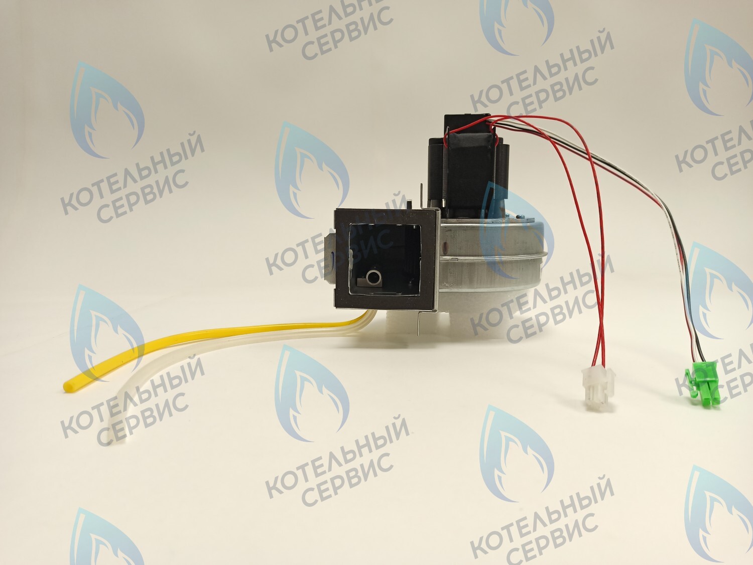 30005567A Вентилятор Navien Ace 13-24K (PAFA4B06201_001) 